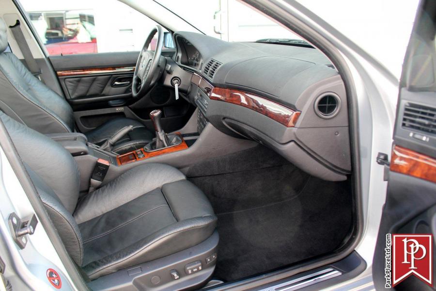 Интерьер BMW 540i Sedan (E39) 1998 года  (фото 31 из 50)